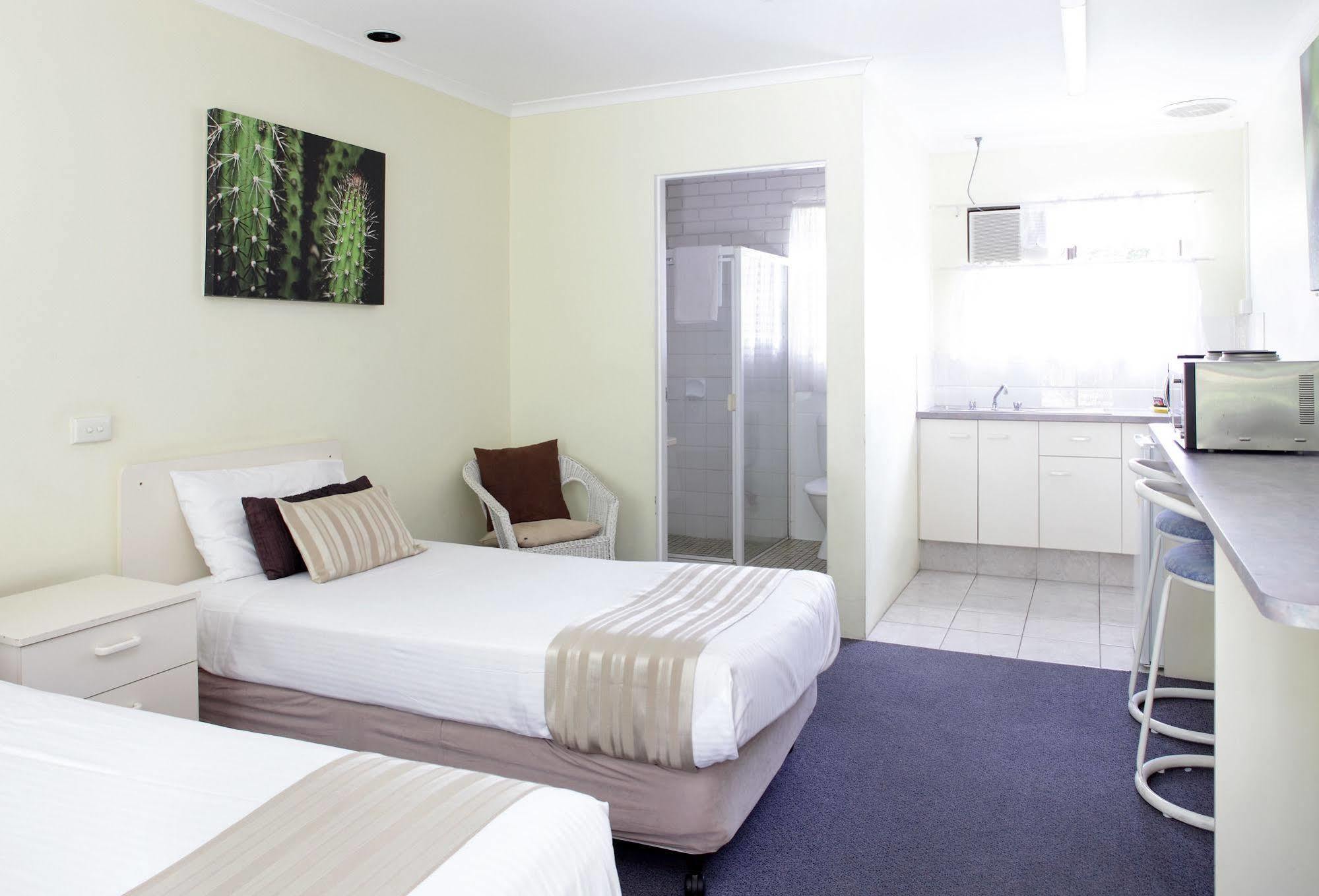 Twin Pines Motel Mooloolaba Esterno foto