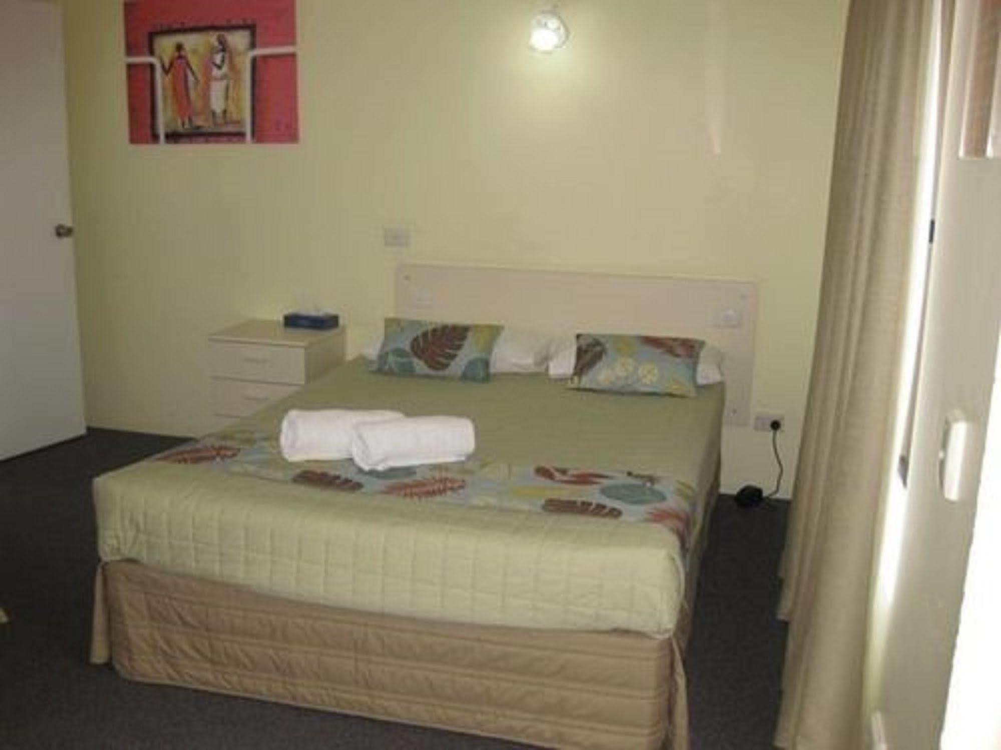 Twin Pines Motel Mooloolaba Esterno foto